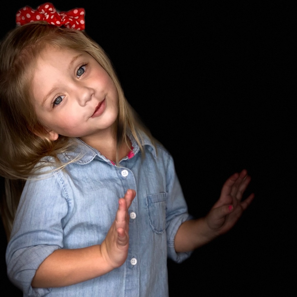 Meet The Poshers, Hailey & Everlee